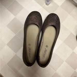 Womens flats